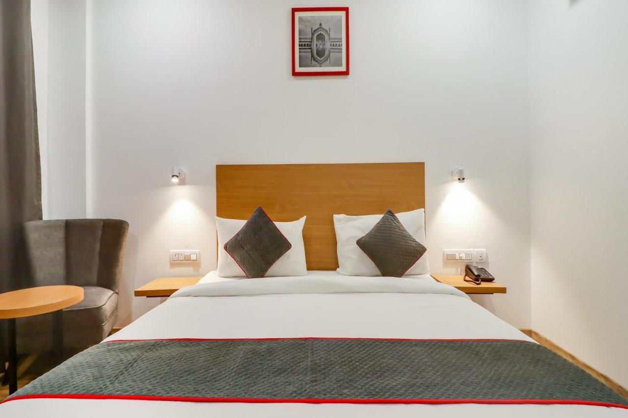 Super Townhouse Jashn Hotel Chinhat Exterior foto