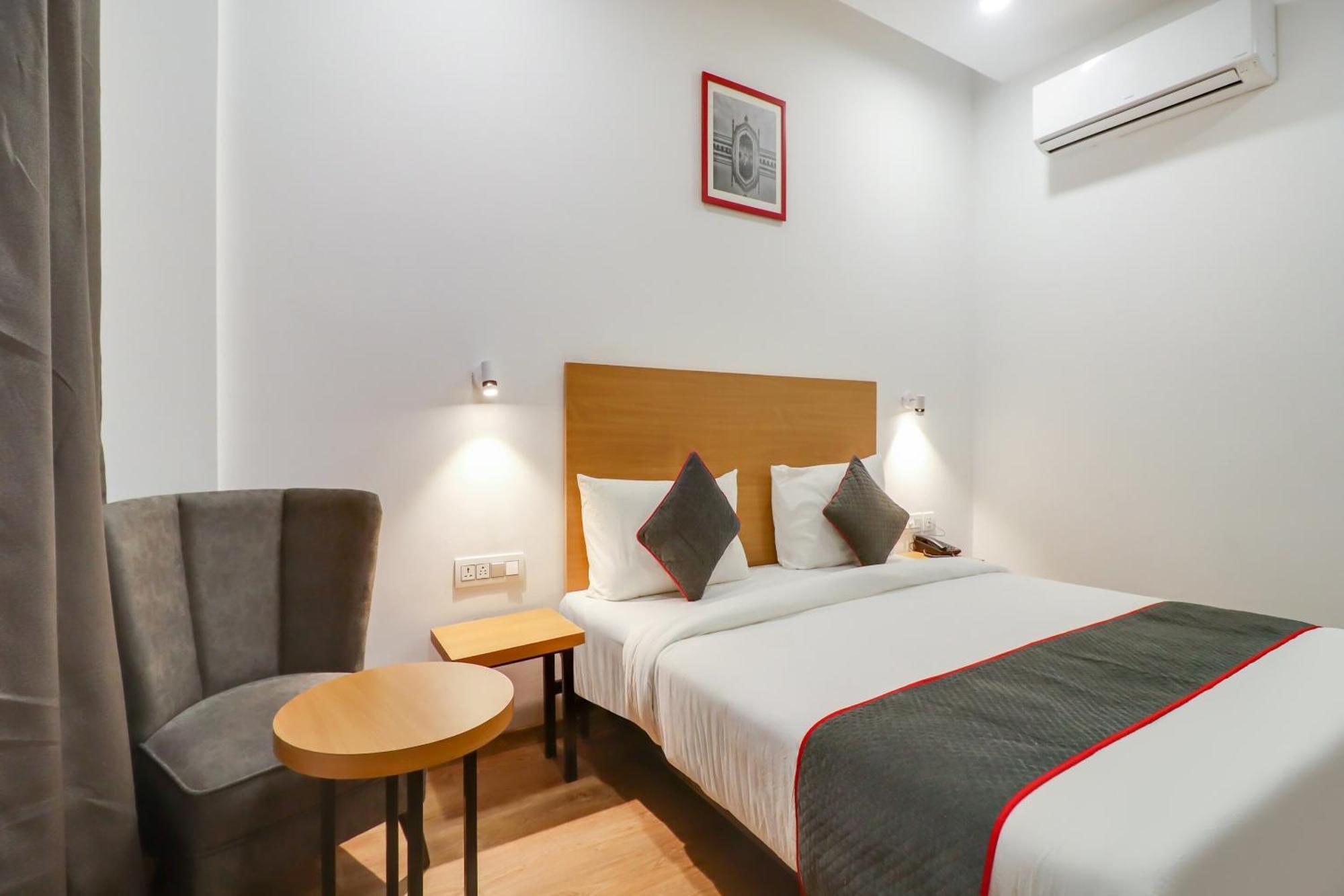 Super Townhouse Jashn Hotel Chinhat Exterior foto
