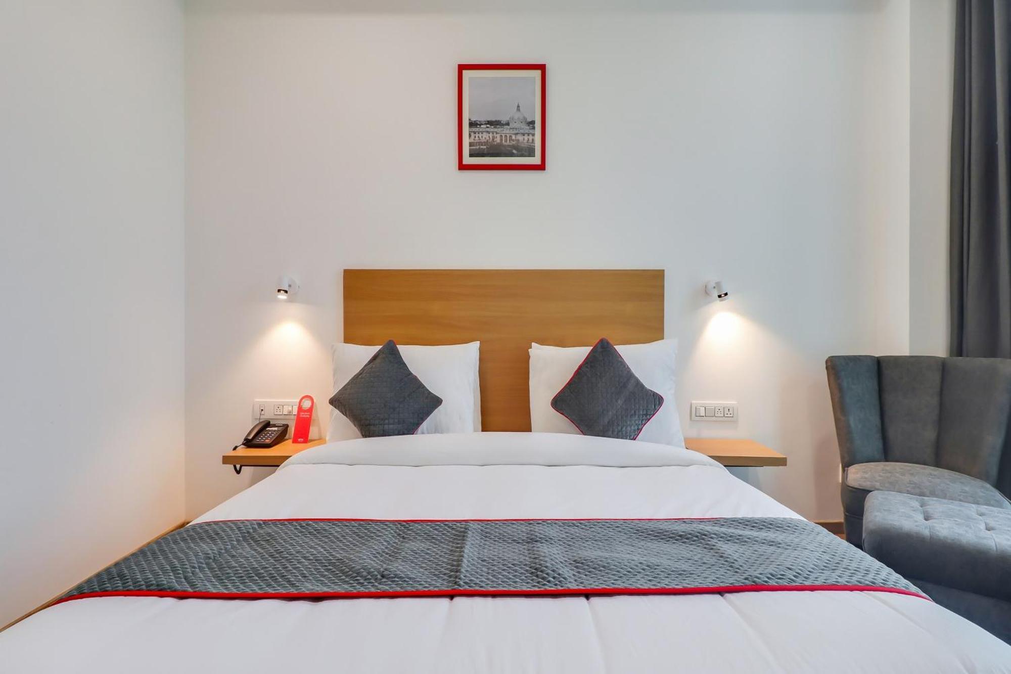 Super Townhouse Jashn Hotel Chinhat Exterior foto
