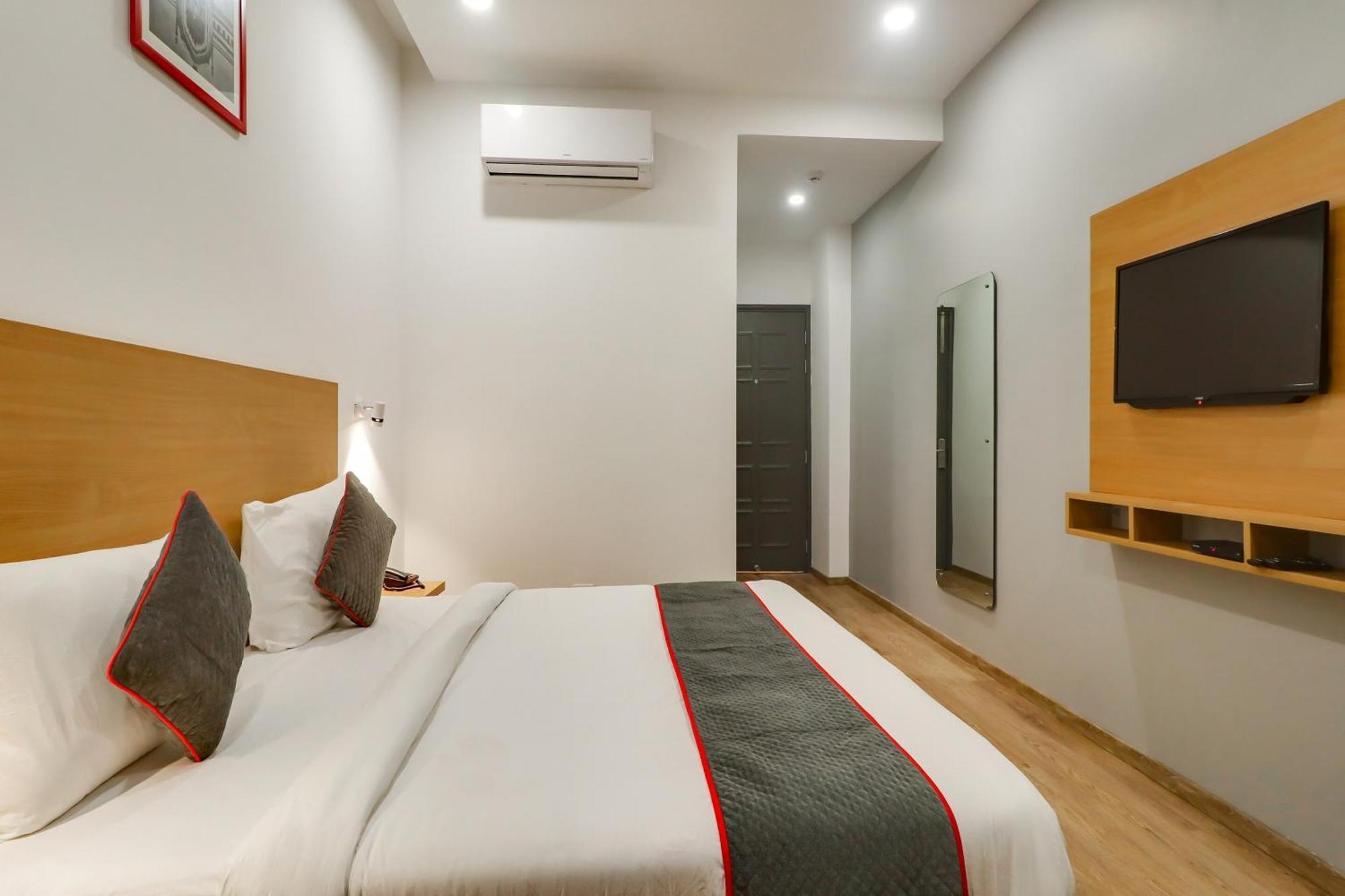 Super Townhouse Jashn Hotel Chinhat Exterior foto